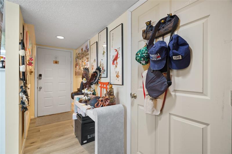Image 15 of 38 For 800 125th Way  202
