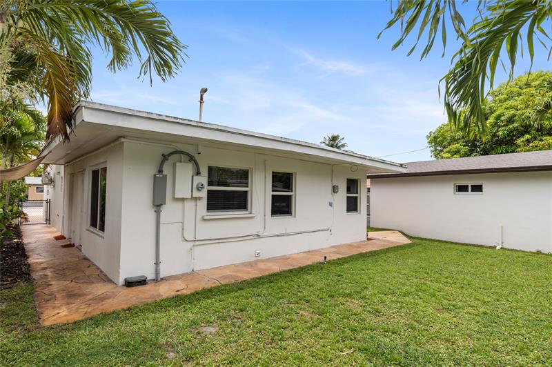 Image 8 of 31 For 2241 46th Ter