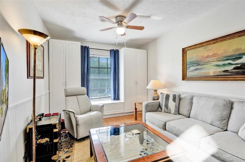 Image 12 of 15 For 6750 21st Rd  123