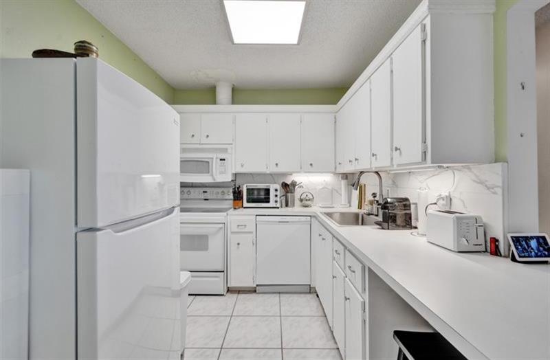 Image 9 of 15 For 6750 21st Rd  123