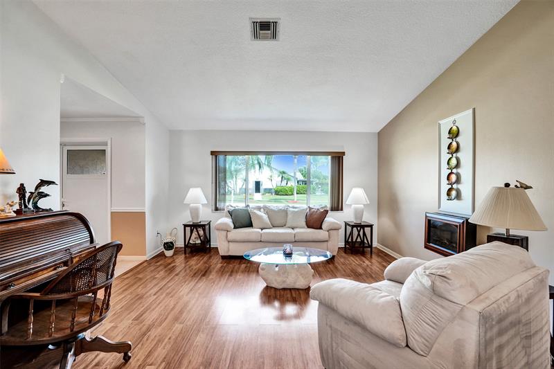Image 12 of 70 For 7629 Sunflower Dr