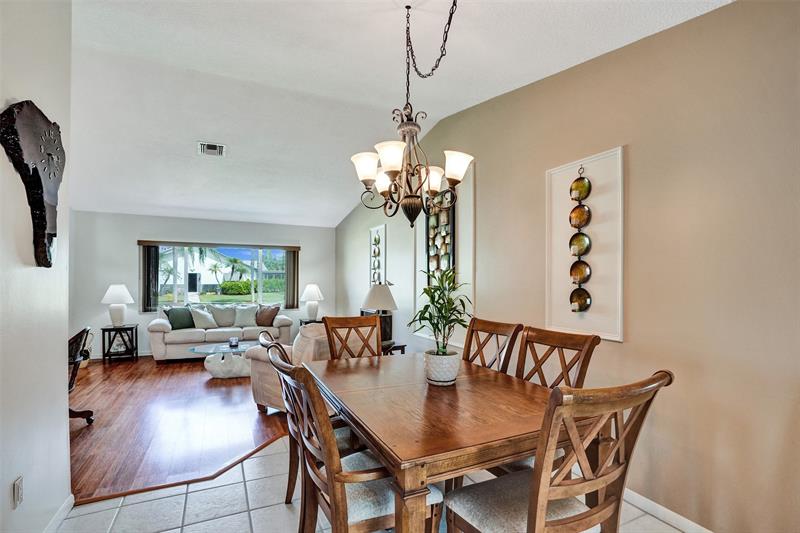 Image 15 of 70 For 7629 Sunflower Dr