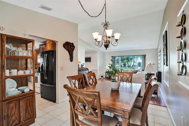 Image 16 of 70 For 7629 Sunflower Dr