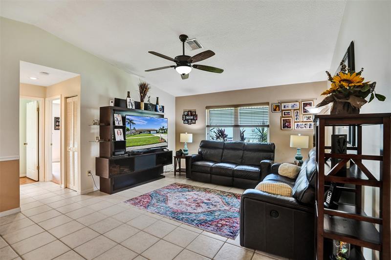Image 35 of 70 For 7629 Sunflower Dr