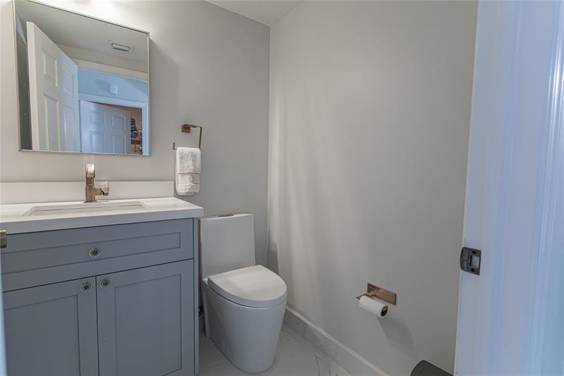 Image 18 of 48 For 14387 9th Ct  0