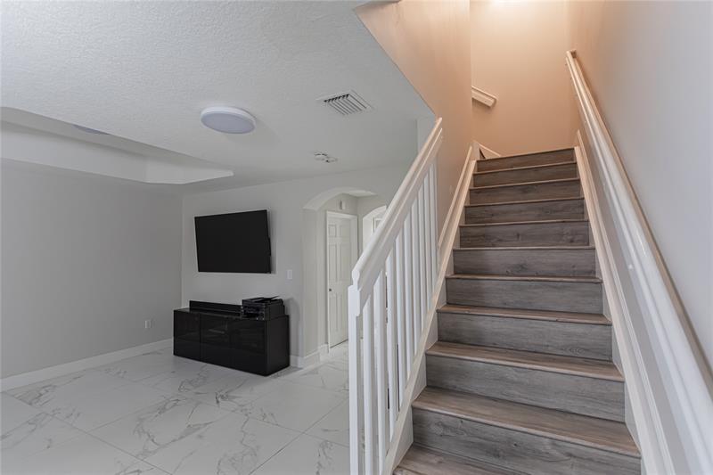 Image 30 of 48 For 14387 9th Ct  0