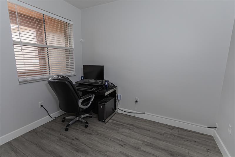 Image 35 of 48 For 14387 9th Ct  0