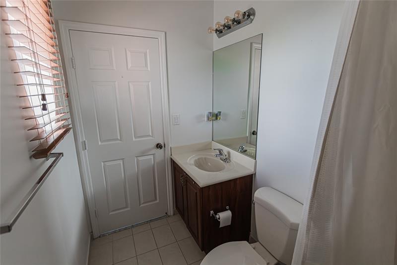 Image 37 of 48 For 14387 9th Ct  0