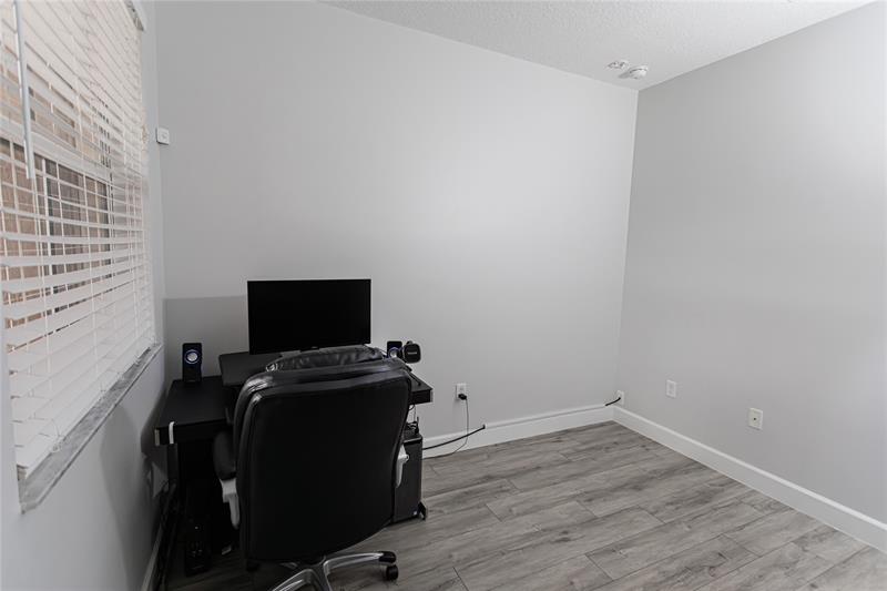 Image 40 of 48 For 14387 9th Ct  0