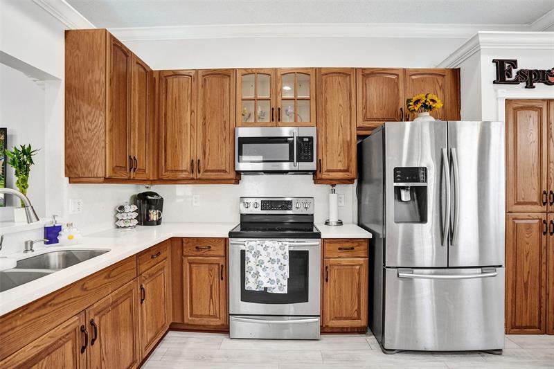 Image 15 of 38 For 13129 32nd St