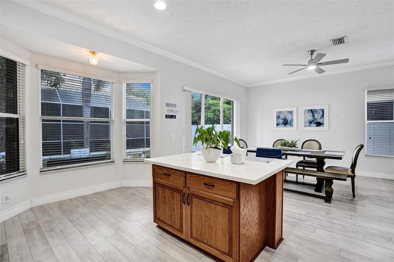 Image 17 of 38 For 13129 32nd St