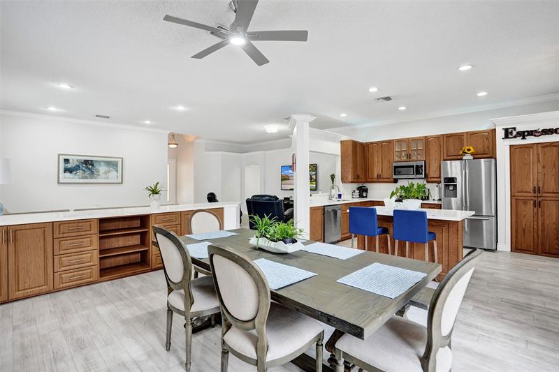 Image 20 of 38 For 13129 32nd St