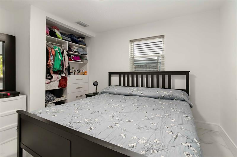Image 20 of 47 For 5601 38th St