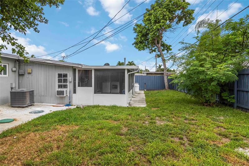 Image 42 of 47 For 5601 38th St