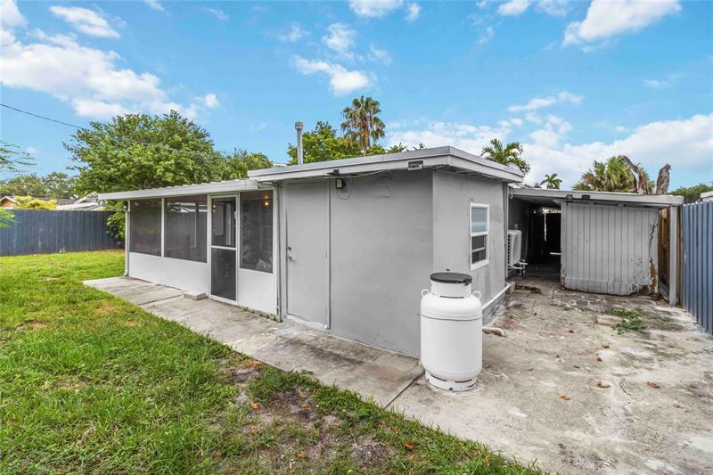 Image 43 of 47 For 5601 38th St