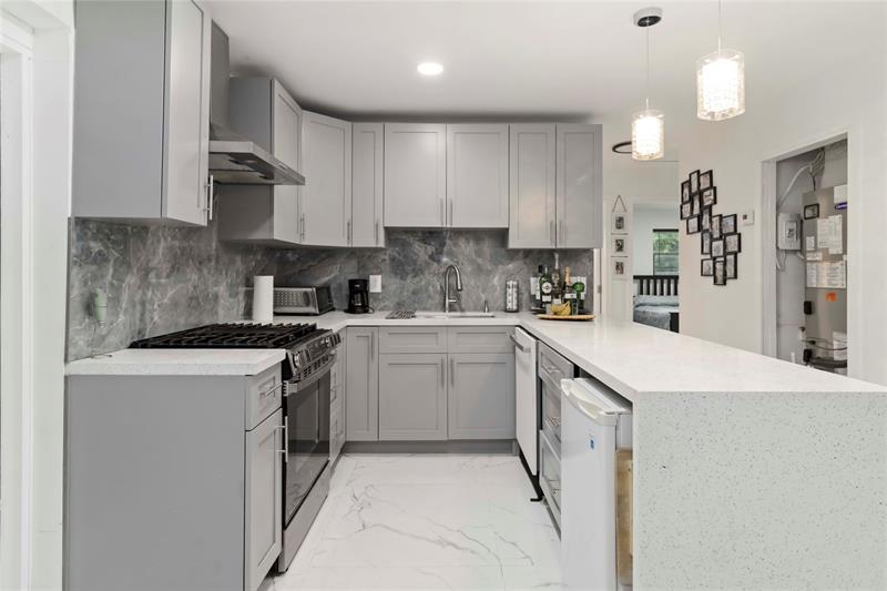 Image 7 of 47 For 5601 38th St