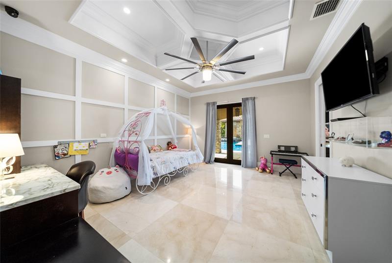 Image 37 of 96 For 7544 47th Dr