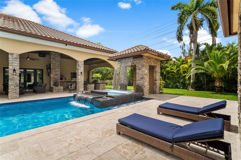 Image 54 of 96 For 7544 47th Dr