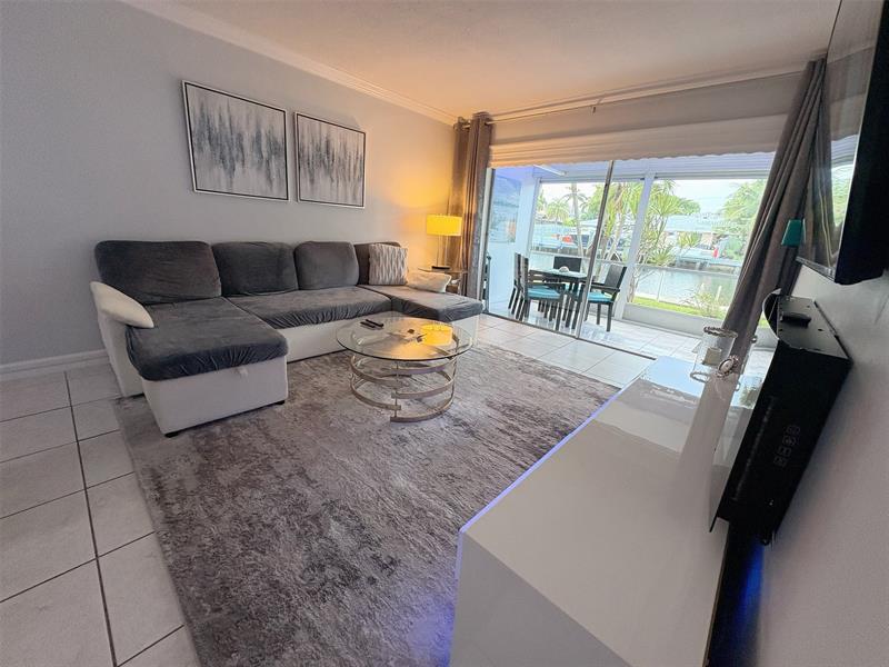 Image 13 of 21 For 470 Paradise Isle Blvd  105