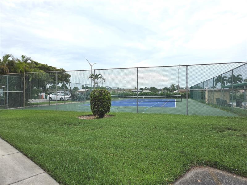 Image 20 of 21 For 6700 Royal Palm Blvd  102d