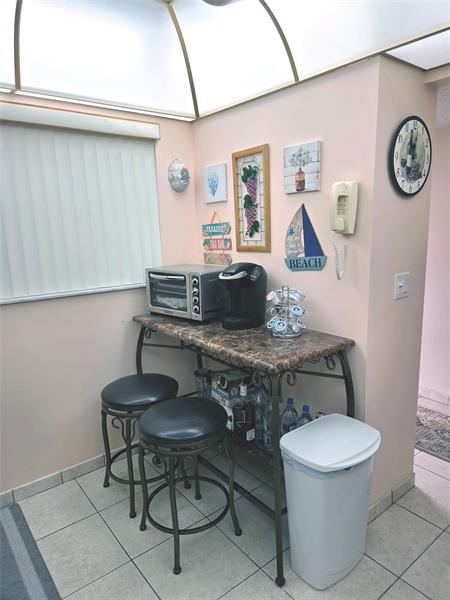 Image 9 of 21 For 6700 Royal Palm Blvd  102d
