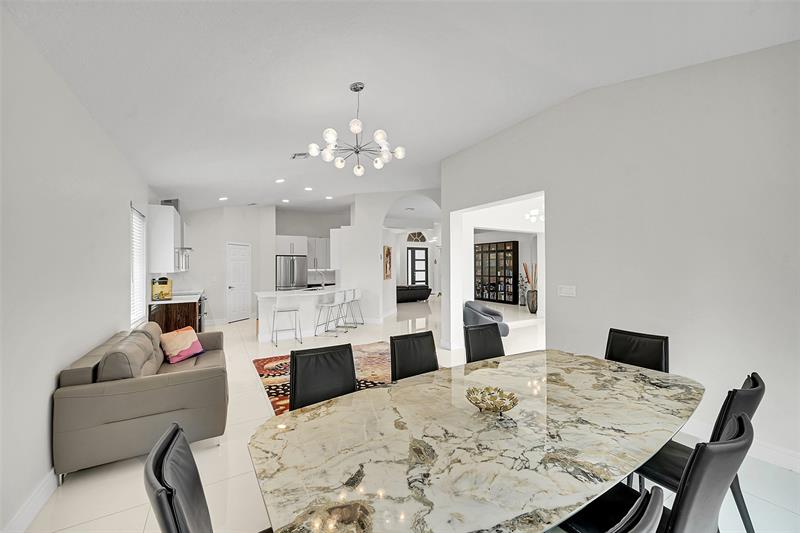 Image 16 of 62 For 12354 Antille Dr