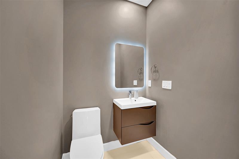 Image 23 of 62 For 12354 Antille Dr