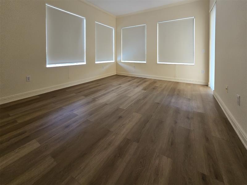 Image 12 of 45 For 16100 Emerald Estates Dr  296