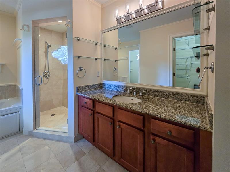 Image 15 of 45 For 16100 Emerald Estates Dr  296
