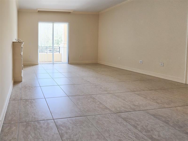 Image 18 of 45 For 16100 Emerald Estates Dr  296