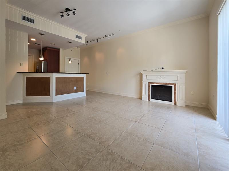Image 19 of 45 For 16100 Emerald Estates Dr  296