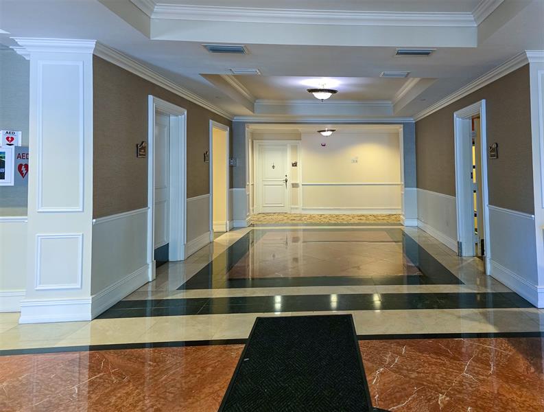 Image 5 of 45 For 16100 Emerald Estates Dr  296