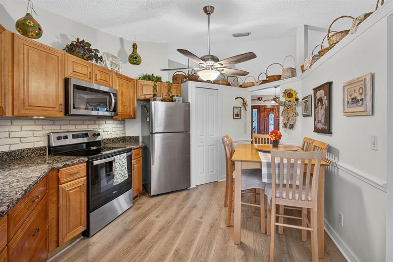 Image 14 of 62 For 1417 Mc Dermott Ln