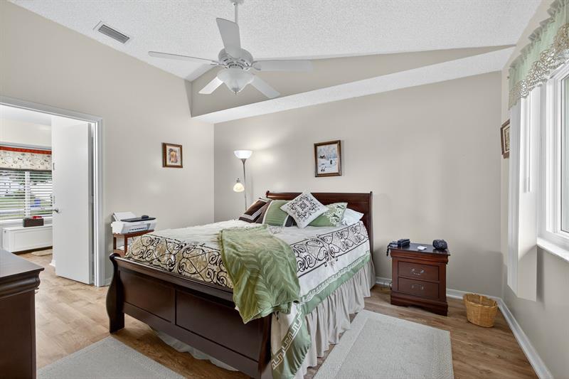 Image 16 of 62 For 1417 Mc Dermott Ln