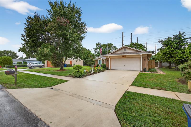 Image 43 of 62 For 1417 Mc Dermott Ln