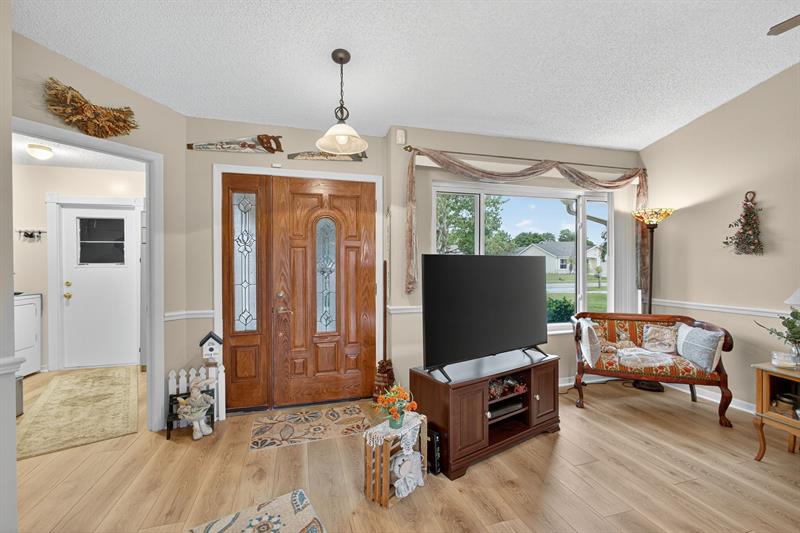 Image 7 of 62 For 1417 Mc Dermott Ln