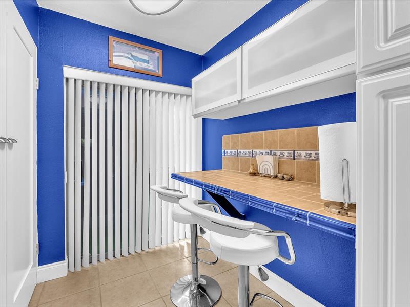 Image 10 of 38 For 9912 Royal Palm Blvd