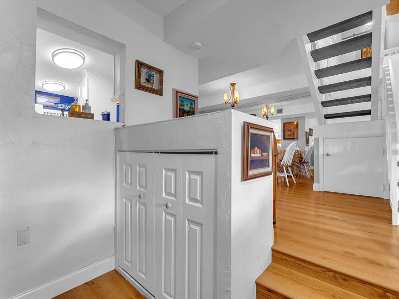 Image 22 of 38 For 9912 Royal Palm Blvd