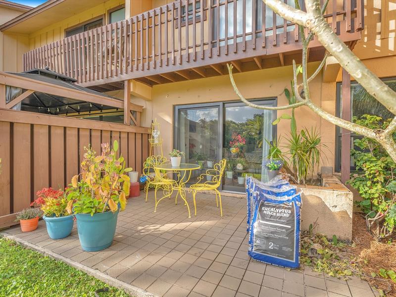Image 32 of 38 For 9912 Royal Palm Blvd