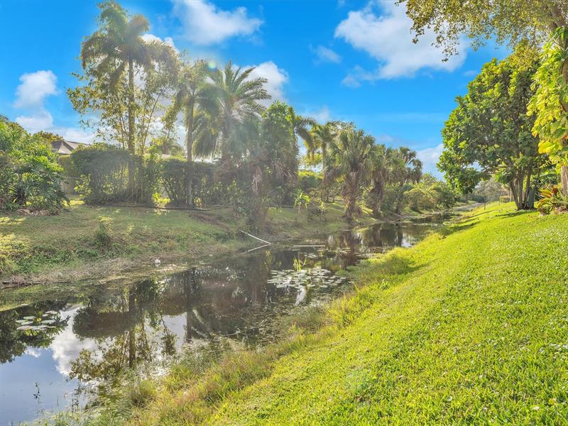 Image 34 of 38 For 9912 Royal Palm Blvd