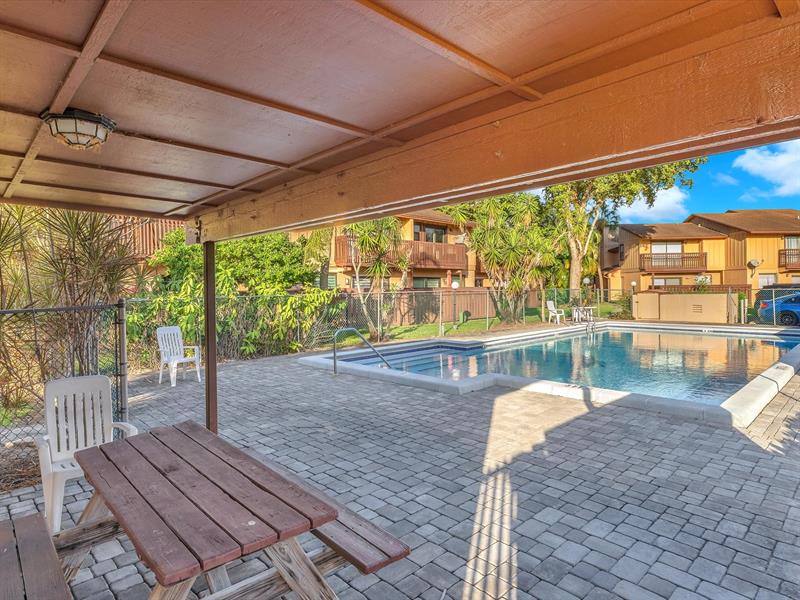 Image 36 of 38 For 9912 Royal Palm Blvd