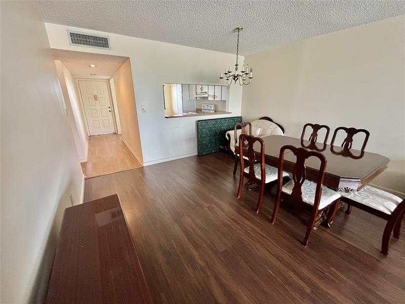 Image 10 of 29 For 9691 Belfort Cir  305