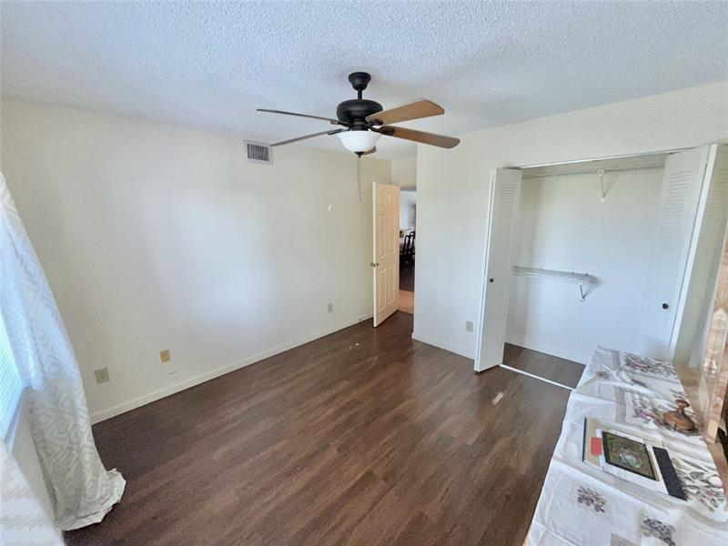 Image 15 of 29 For 9691 Belfort Cir  305