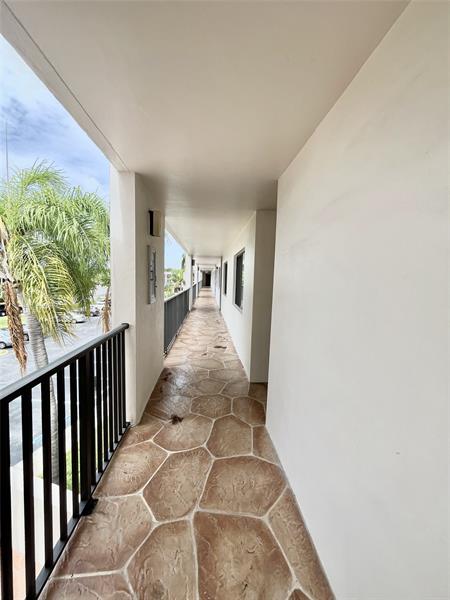 Image 20 of 29 For 9691 Belfort Cir  305