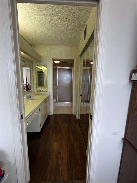 Image 24 of 29 For 9691 Belfort Cir  305