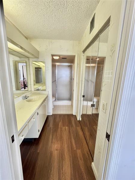 Image 26 of 29 For 9691 Belfort Cir  305