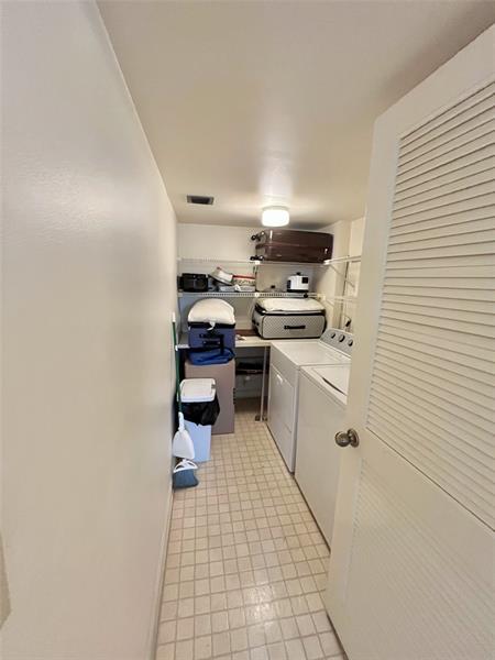 Image 27 of 29 For 9691 Belfort Cir  305