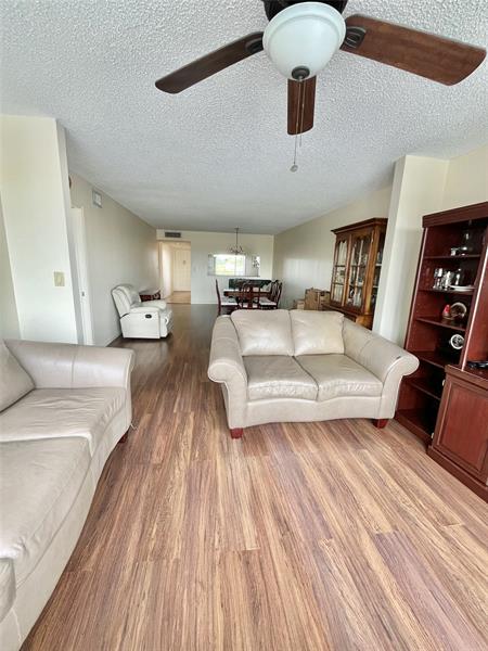 Image 5 of 29 For 9691 Belfort Cir  305