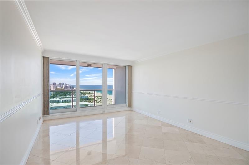 Image 15 of 46 For 2100 Ocean Ln  2207