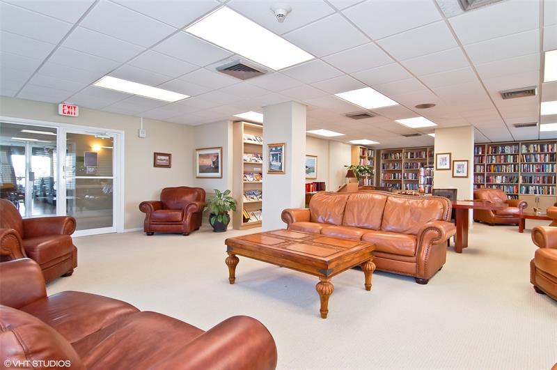 Image 33 of 46 For 2100 Ocean Ln  2207